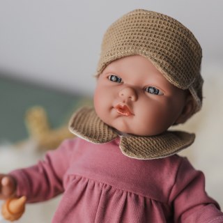 Lalka Oli w różowej piżamce z butelką Asi 0457790