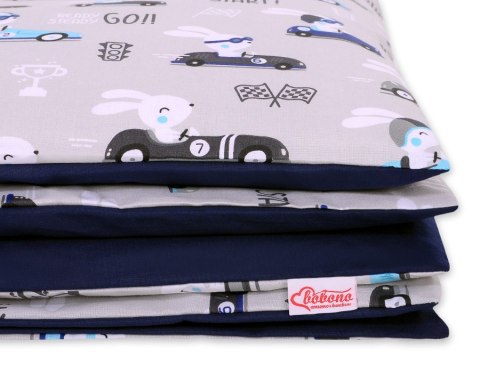 Pościel dla dzieci 2-częściowa bawełniana 135x100 cm - zające w autkach szare Pościel dla dzieci 2-częściowa bawełniana 135x100 cm - zające w autkach szare