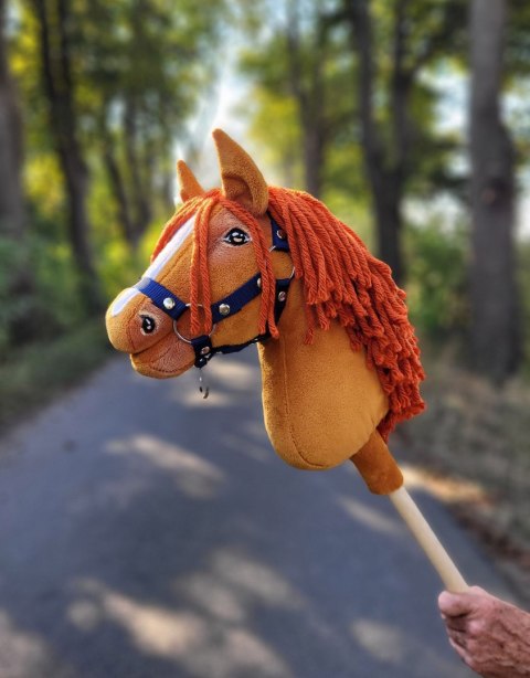 Hobby Horse Mały koń na kiju Premium - kasztan A4 Hobby Horse Mały koń na kiju Premium - kasztan A4