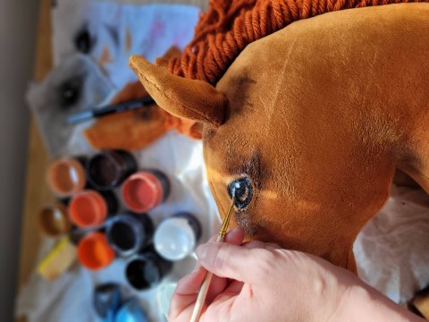 Hobby Horse Mały koń na kiju Premium - kasztan A4 Hobby Horse Mały koń na kiju Premium - kasztan A4