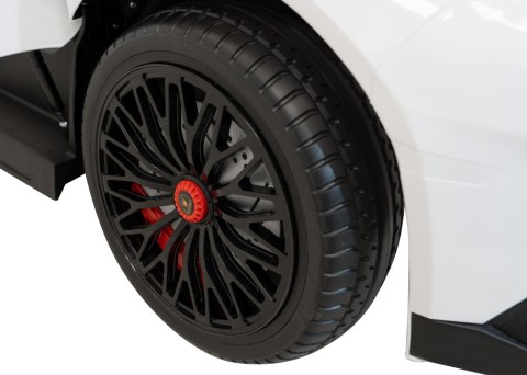 Auto Lamborghini Aventador SV na akumulator dla 2 dzieci Biały Auto Lamborghini Aventador SV na akumulator dla 2 dzieci Biały