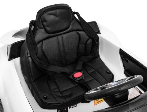 BMW I8 Lift Auto na akumulator Biały + Pilot BMW I8 Lift Auto na akumulator Biały + Pilot