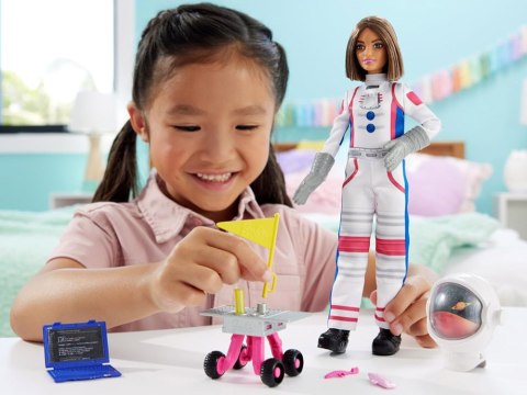 Mattel Barbie You Can Be Anything lalka ASTRONAUTKA + akcesoria ZA6051 Mattel Barbie You Can Be Anything lalka ASTRONAUTKA + akcesoria ZA6051