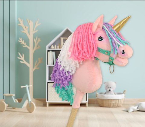 Hobby Horse Jednorożec na kiju mały różowy z kolorową grzywą i złotym rogiem Hobby Horse Jednorożec na kiju mały różowy z kolorową grzywą i złotym rogiem