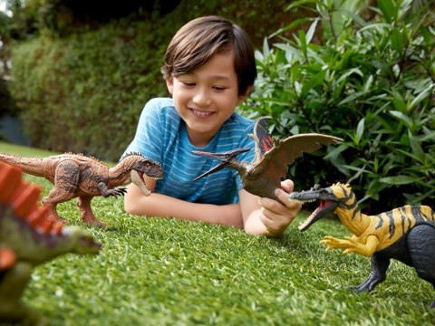 Figurka dinozaur Kryptops Jurassic World dziki ryk ruchome elementy ZA6057