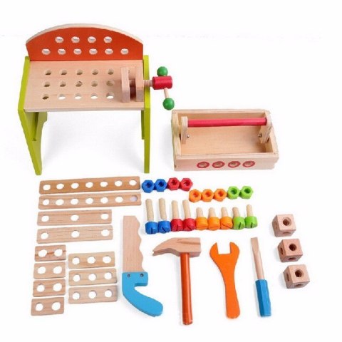 Duży drewniany warsztat Duży drewniany warsztat