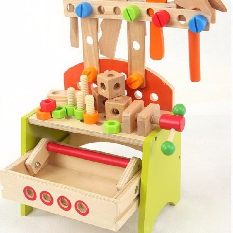 Duży drewniany warsztat Duży drewniany warsztat