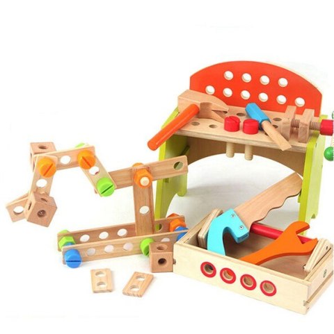 Duży drewniany warsztat Duży drewniany warsztat