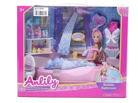 Lalka 29cm w łazience Lalka 29cm w łazience