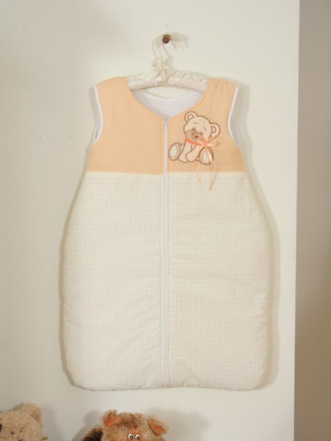 Śpiworek dla dzieci bawełniany M 6-12 mcy TOG 2.5 całoroczny ocieplany Miś z kokardką brzoskwiniowy