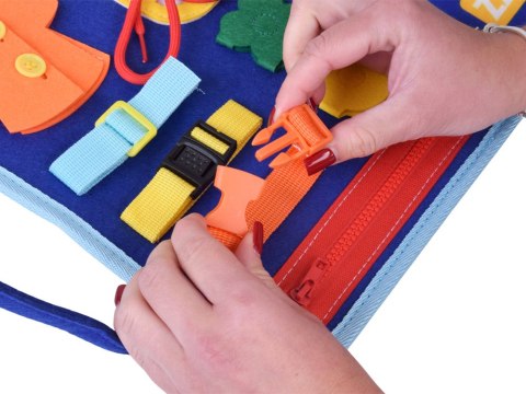 Materiałowa książeczka manipulacyjna edukacyjna + tablica markery ZA6024