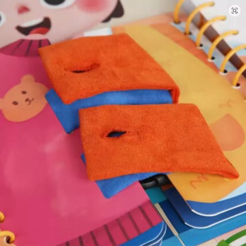 Edukacyjna tablica Montessori guziki suwaki rzepy naukaUbierania dla dzieci