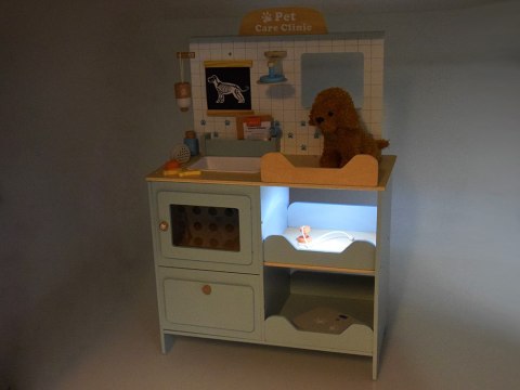 Drewniany Gabinet Klinika Weterynarz z Pluszowym Pieskiem Akcesoria ZA5939