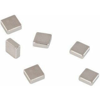 Magnesy Super Strong kwadraty 1x1x0,5cm (6)