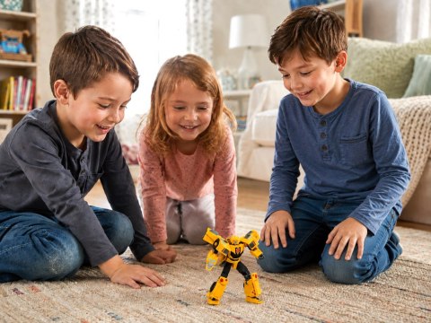 Hasbro Transformers Bumblebee figurka 2w1 zmiana w sportowy samochód ZA6728