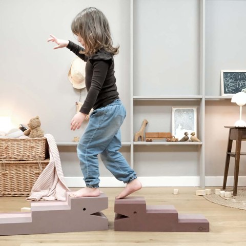 Krokodyl M Sand Grey zabawka sensoryczna ruchowa balans dla dzieci bObles