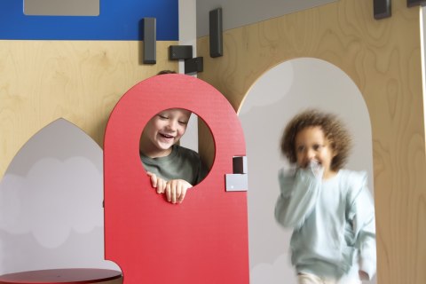 Drewniany panel Miasto teatr domek dla dzieci zabawka mebelki Micki Drewniany panel Miasto teatr domek dla dzieci zabawka mebelki Micki