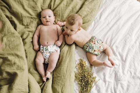 Pieluszka z kieszonką NA ŁĄCE 5-15kg - rzepy Pieluszka z kieszonką NA ŁĄCE 5-15kg - rzepy