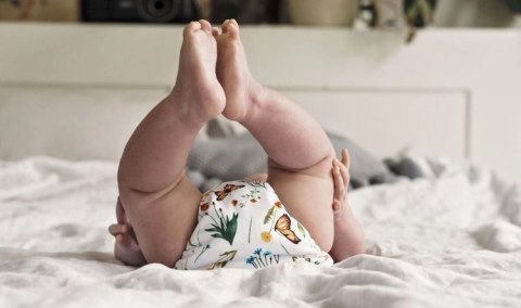 Pieluszka z kieszonką W TRAWIE 5-15kg - rzepy Pieluszka z kieszonką W TRAWIE 5-15kg - rzepy