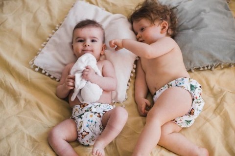 Pieluszka z kieszonką W TRAWIE 5-15kg - rzepy Pieluszka z kieszonką W TRAWIE 5-15kg - rzepy
