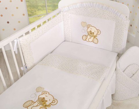 Komplet pościeli dla dzieci 135x100cm z ochraniaczem 3-cz Miś z kokardką biały Komplet pościeli dla dzieci 135x100cm z ochraniaczem 3-cz Miś z kokardką biały